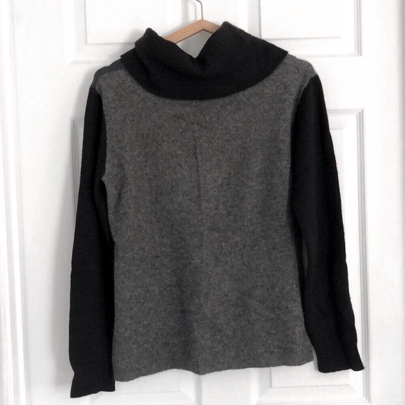 Cashmere turtleneck - Picture 2 of 4